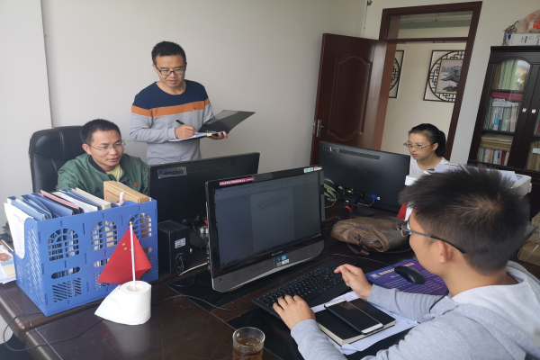 5砚山县纪委监委干部监督管理室对机关各部（室）上班期间纪律作风情况进行监督检查。